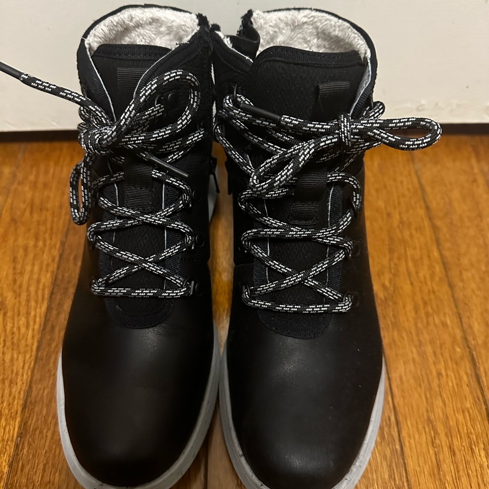 Bogs Women’s boots Like New size 7 - Picture 4 of 9